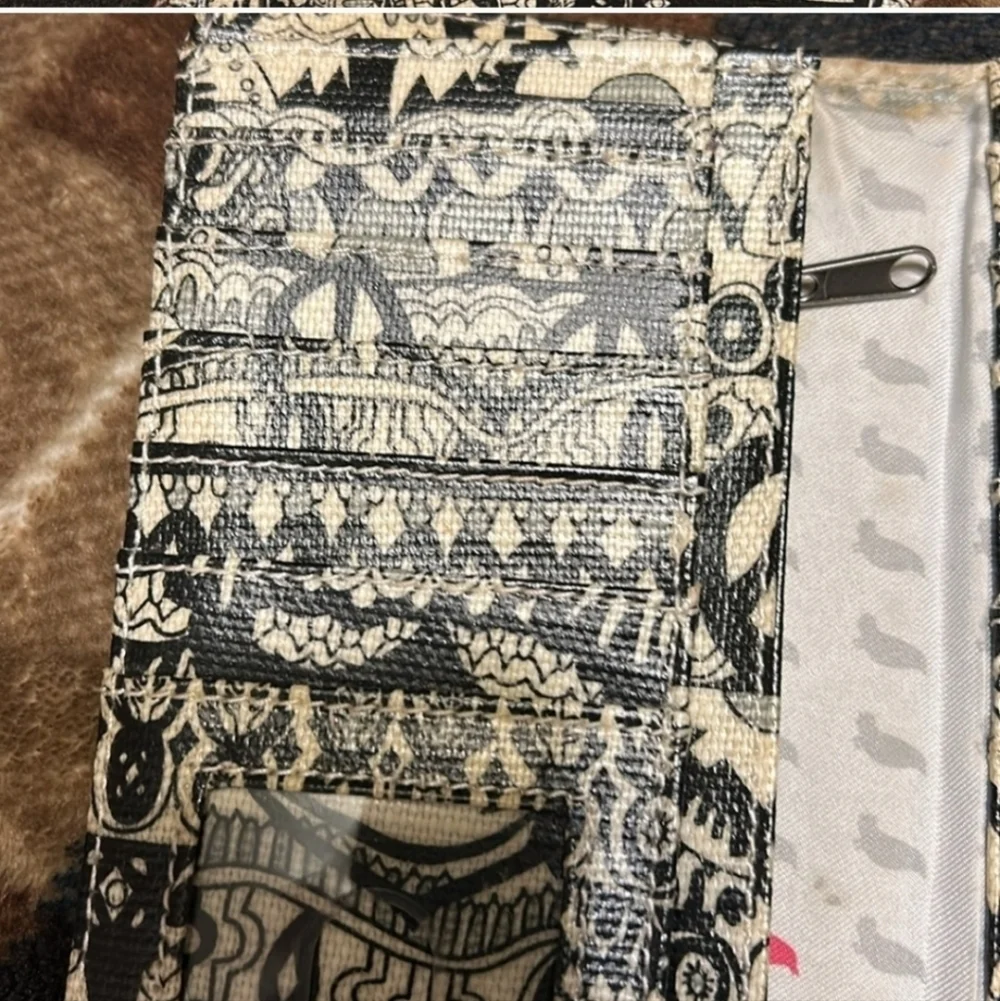 Sakroots Black and Beige Patterned Wallet